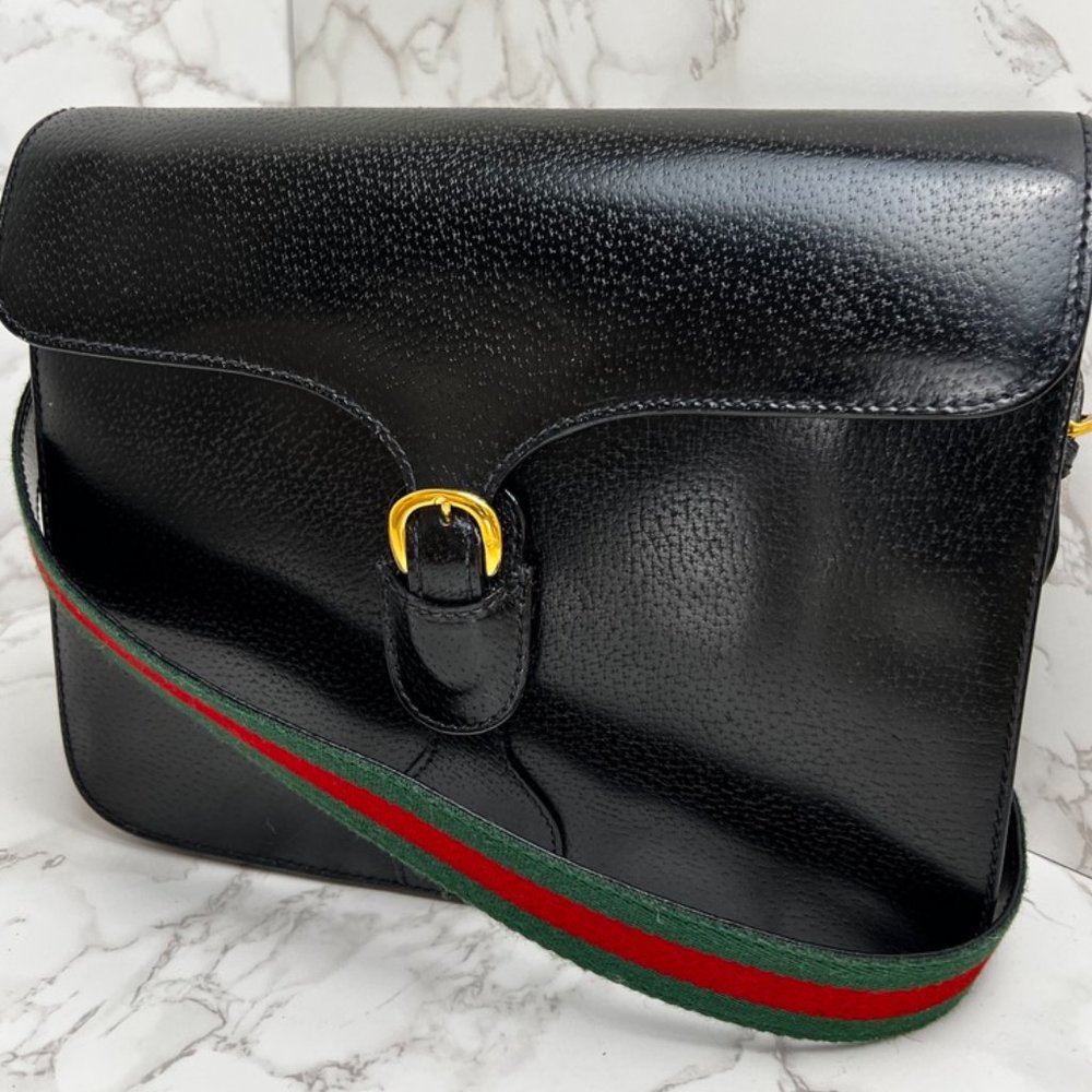 ❌❌❌ SOLD! ❌❌❌ Gucci Vintage Black Leather Convertible Crossbody/Clutch